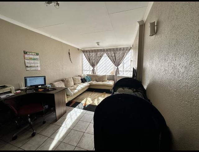 2 BEDROOM APARTMENT FOR SALE IN LAUDIUM